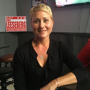 Meet your Posher, Mona